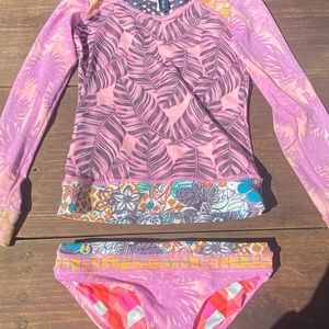 Maaji Girls two-piece bikini rash guard swimsuit size 8